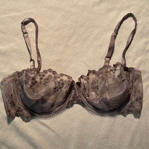 Victoria’s Secret lavender color lace bra 36C w/silver jewel decoration